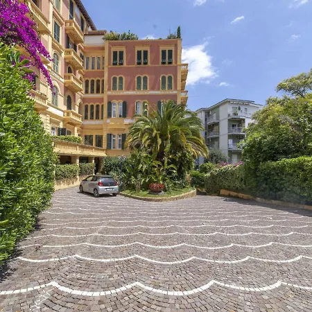 Attractive In With Terrace * San Remo